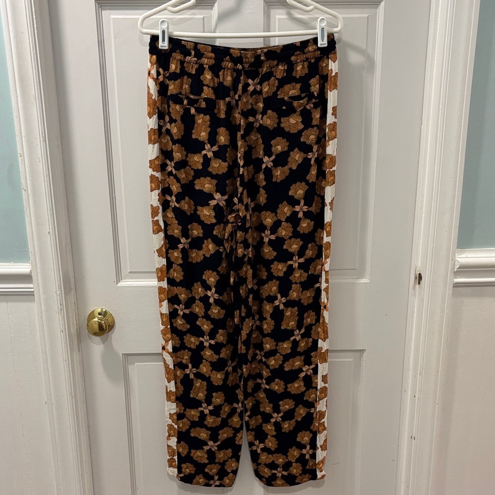 MINKPINK Nour Elastic PJ Jogger Size Large Black & Gold Design - Picture 6 of 6